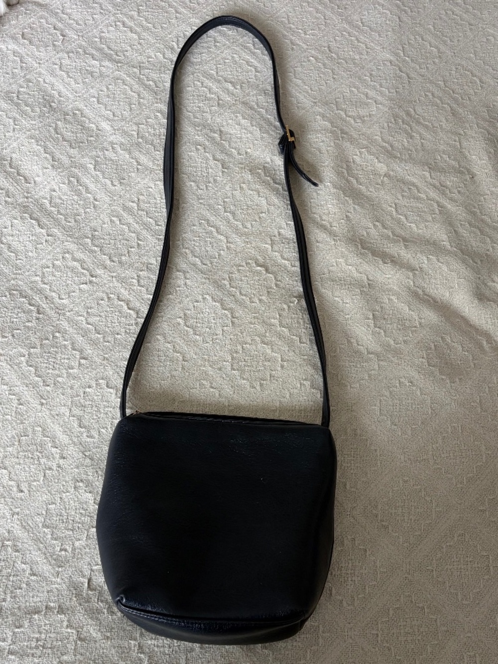 VTG 90s Black Faux Leather Crossbody Bag